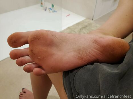 alicefrenchfeet