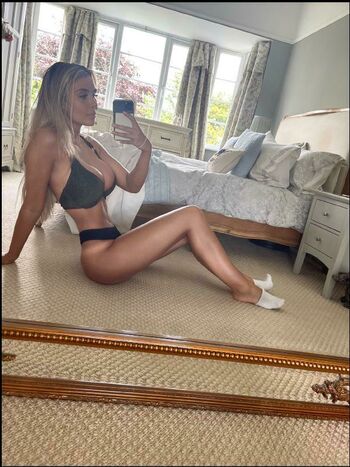 Ashleighcharlotte