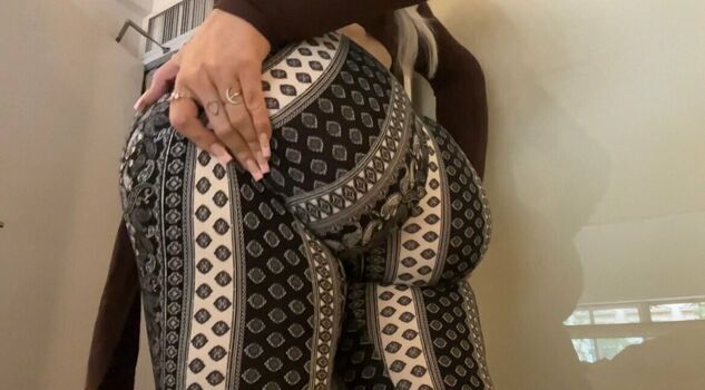 bootybyshel2