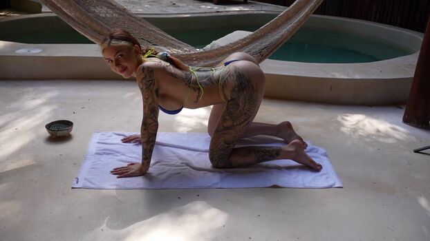 Flexible Beauties