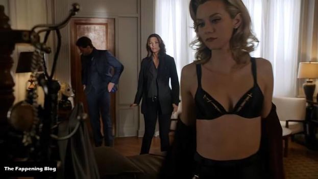 Hilarie Burton