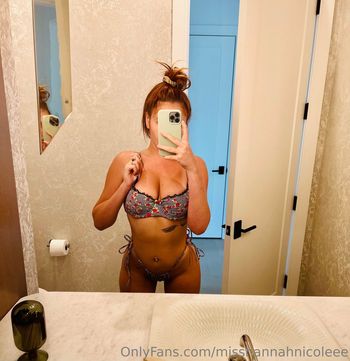 misshannahnicoleee