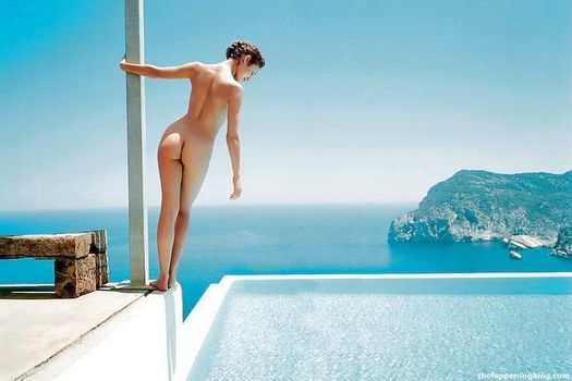 Olga Kurylenko