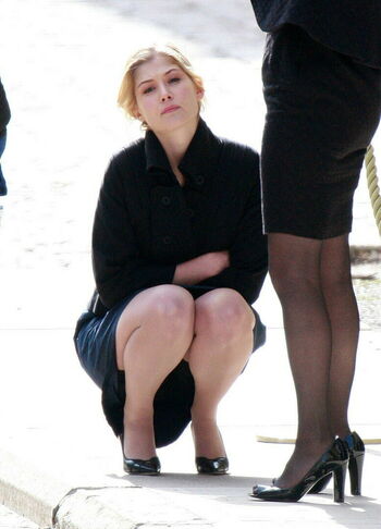 Rosamund Pike