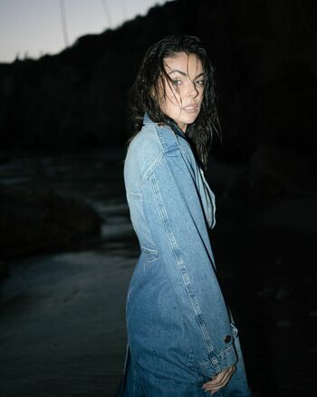 Serinda Swan