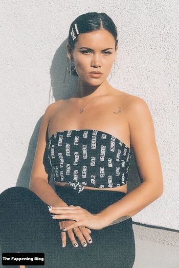Sinead Harnett