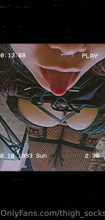 thigh_socks