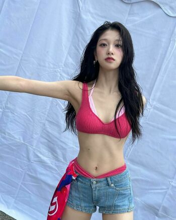 WomenK-pop